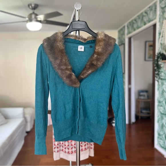 Cabi Tearoom Cardigan Teal Blue Green Fur V-Neck Long Sleeve 3018 Sz M - Picture 4 of 8